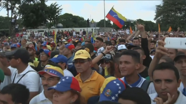 fuertes protestas en venezuela en defensa de los presos politicos y en rechazo a la sancion contra cnn en espanol