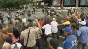 aumenta el numero de presos politicos  en venezuela tras las manifestaciones contra maduro de los ultimos dias
