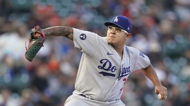 Urías gana 8va decisión seguida y Dodgers blanquean Gigantes
