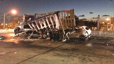 los carriles de la i-95 en direccion norte se cierran despues de aparatoso accidente en miami que dejo un muerto