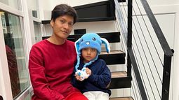 En esta foto, publicada por el representante estadounidense Joaquín Castro, demócrata por Texas, se ve a Adrián Conejo Arias y a su hijo Liam Conejo Ramos, de cinco años, en San Antonio, Texas, el sábado 31 de enero de 2026, tras ser liberados del centro de detención de Dilley. (Joaquín Castro vía AP) En esta foto, publicada por el representante estadounidense Joaquín Castro, demócrata por Texas, se ve a Adrián Conejo Arias y a su hijo Liam Conejo Ramos, de cinco años, en San Antonio, Texas, el sábado 31 de enero de 2026, tras ser liberados del centro de detención de Dilley. (Joaquín Castro vía AP)