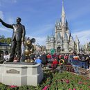 Disney contraataca: denunció al gobernador de Florida Ron DeSantis