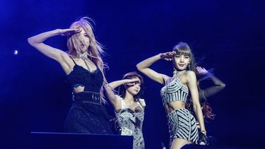 ARCHIVO - Rosé, de izquierda a derecha, Jennie y Lisa de Blackpink se presentan en el Festival de Musica y Arte de Coachella en Indio, California el 12 de abril de 2019. Blackpink debutó en México con un concierto en el Foro Sol el 26 de abril de 2023. (Foto Amy Harris/Invision/AP, archivo)