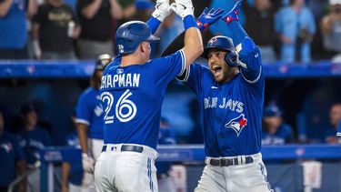 Azulejos hilan 7mo triunfo con grand slam de Springer