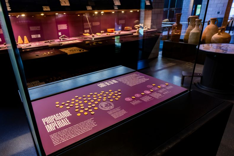 Vista de la exposición permanente del Museo Romano de Lausana, Suiza, el martes 4 de noviembre de 2025. (Jean-Christophe Bott/Keystone vía AP)