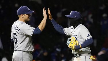 Franco debuta en el Wrigley con jonrón; Rays ganan