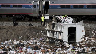 Choca contra camión tren que llevaba republicanos a cónclave