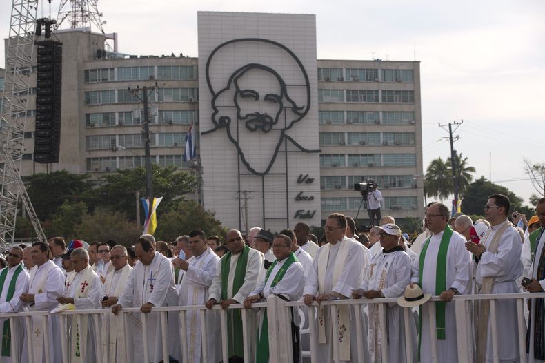 CAR-GEN_PAPA-CUBA-3.jpg
