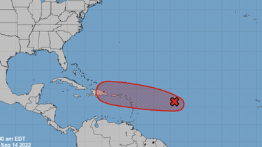 se forma una onda tropical muy cerca de cuba y se prenden las alarmas