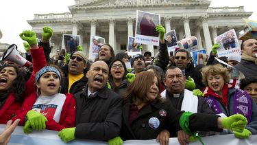 Futuro de dreamers divide a demócratas del Congreso