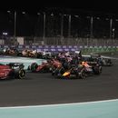 Verstappen doma Leclerc y se impone en Arabia Saudí