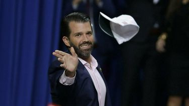 Republicanos furiosos por citación a hijo de Trump