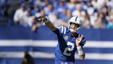 Colts vencen 34-27 a Jaguars, Ryan conecta con Pierce