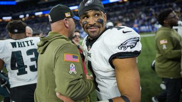 Eagles encaminados al Super Bowl al iniciar la temporada 9-1