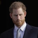 ARCHIVO - El príncipe Enrique de Gran Bretaña llega a los jardines del Palacio de Buckingham en Londres, el 16 de enero de 2020. (Foto AP/Kirsty Wigglesworth, archivo)