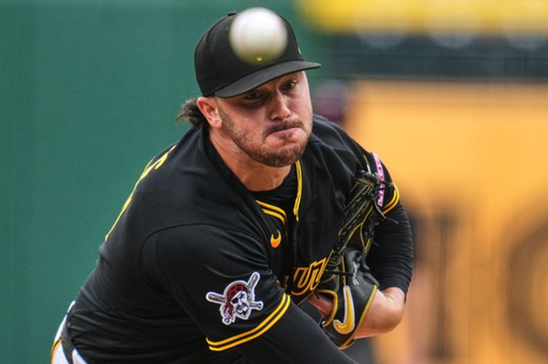 Paul Skenes, lanzador de los Piratas de Pittsburgh, labora en el juego del miércoles 19 de agosto de 2026 ante los Tigres de Detroit (AP Foto/Gene J. Puskar)