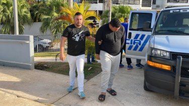 arrestan a una pareja por presunta venta de drogas en cajas de pizzas en vega alta