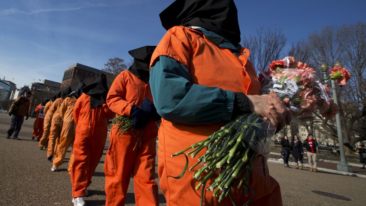 Eeuu Libera Cinco Prisioneros De Guantánamo 