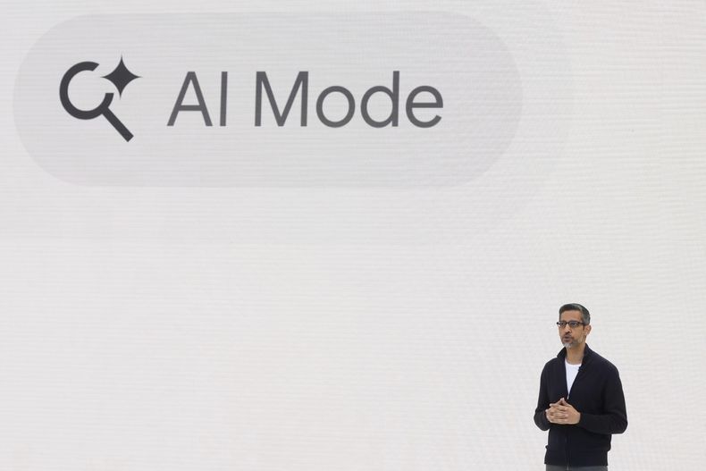 El CEO de Alphabet, Sundar Pichai, habla en un evento de Google I/O en Mountain View, California, el martes 20 de mayo de 2025. (AP Foto/Jeff Chiu)