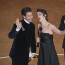 Clement Ducol, de izquierda a derecha, Camille y Jacques Audiard reciben el premio a la mejor canción original por El Mal de Emilia Pérez durante la ceremonia de los Oscar el domingo 2 de marzo de 2025 en el Dolby Theatre de Los Ángeles. (Foto AP/Chris Pizzello)