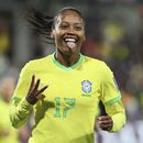 La brasileña Ary Borges celebra su triplete ante Panamá en el Mundial femenino, el lunes 24 de julio de 2023 en Adelaida, Australia. (AP Foto/James Elsby)