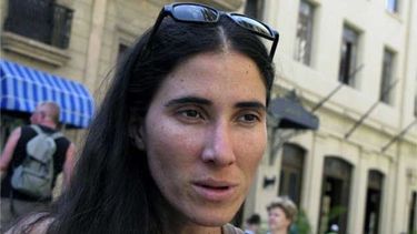 americateve | "Los venezolanos están dando una batalla en las redes sociales que es un ejemplo, realmente de una creatividad, una constancia y una efectividad que vale la pena imitar", indicó la bloguera opositora cubana