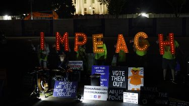Denuncia de informante contra Trump podría llegar a Congreso