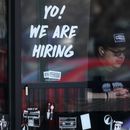 EEUU: Suben solicitudes de ayuda por desempleo