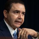 El representante demócrata por Texas Henry Cuellar en el Congreso en Washington el 10 de abril del 2024. (AP foto/Mark Schiefelbein)