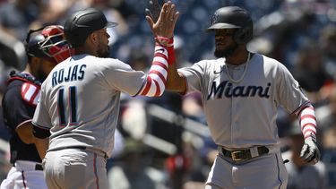 Con jonrón de De la Cruz en la 10ma, Marlins vencen a Nats