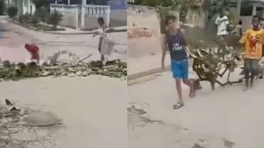 ninos cortan calle en arroyo naranjo en medio de protestas en toda la habana