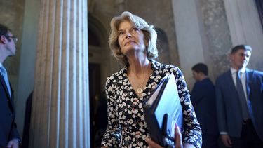 Murkowski optará a la relección con la oposición de Trump