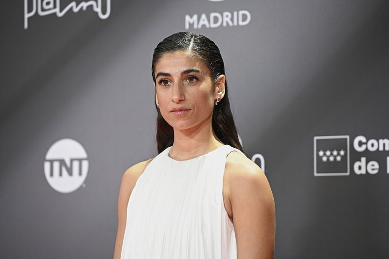 La actriz Carolina Yuste posa en la ceremonia de los Premios Platino de cine iberoamericano en Madrid, España, el domingo 27 de abril de 2025. (Francisco Guerra/Europa Press via AP)