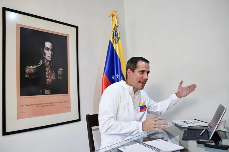 Guaidó espera que EEUU extienda por un año más la licencia que protege a Citgo de los acreedores. (REUTERS)