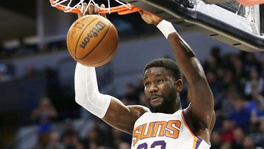 Ayton logra 35 puntos y Suns derrotan a Wolves