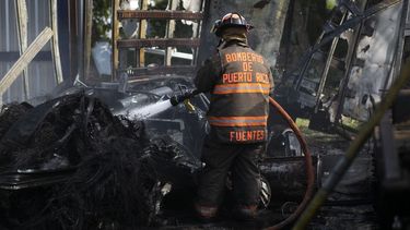 encuentran un cuerpo calcinado al extinguir un incendio en bayamon