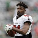 El receptor de los Buccaneers de Tampa Bay Antonio Brown durante un partido ante los Jets de Nueva York, el 2 de enero de 2022, en East Rutherford, Nueva Jersey. (AP Foto/Adam Hunger, Archivo)