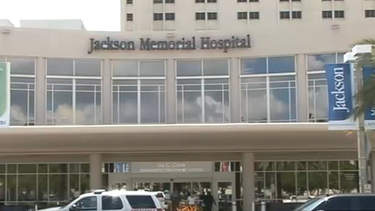 americateve | Miami no quiere estar desprevenida. Tras detectarse el primer paciente de ébola en los Estados Unidos, el sur de la Florida se prepara para una posible llegada del virus hasta aquí.