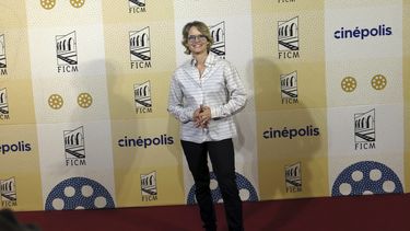 La actriz y directora Jodie Foster posa en la alfombra roja de una función especial de The Silence of the Lambs (El silencio de los inocentes) en el Festival Internacional de Cine de Morelia en Morelia, México, el miércoles 25 de octubre de 2023. (Foto AP/ Berenice Bautista)
