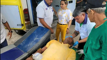 tragedia en las tunas: un muerto y varios heridos incluida una nina de ocho anos tras volcadura de camion