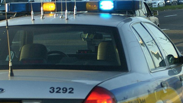 hallan el cuerpo de un hombre en una carretera de guaynabo