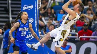 Turner y Haliburton guían a Pacers en remontada ante Magic