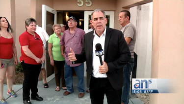 vecinos de un edificio en hialeah preocupados por danos estructurales