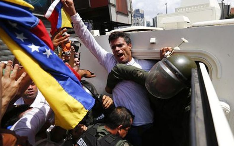 Juan Carlos Gutiérrez, abogado defensor del líder  opositor detenido por Maduro,señaló que introdujo una solicitud de avocamiento ante la Sala de Casación Penal, luego que la jueza  y la Corte de Apelaciones le impidieran presentar cualquier tipo de evide