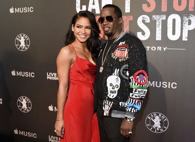 ARCHIVO - Cassie Ventura, a la izquierda, y Sean Diddy Combs aparecen en el estreno de Cant Stop, Wont Stop: A Bad Boy Story el 21 de junio de 2017, en Beverly Hills, California. (Foto Chris Pizzello/Invision/AP, archivo)
