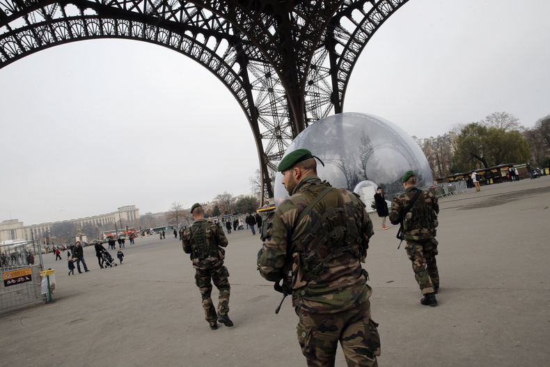 EUR-GEN_FRANCIA-ATAQUE-CRONOLOGIA-0.jpg