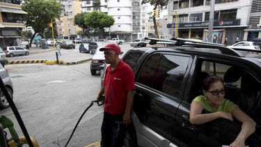 Maduro elevará la gasolina a precios internacionales