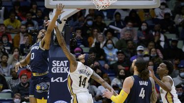 Grizzlies doblegan a Pelicans 121-109