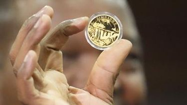 el oro, camino de alcanzar su maximo historico en medio de la inestabilidad bancaria en ee.uu. y europa