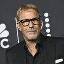 Kevin Costner asiste a SNL50: The Anniversary Special en Rockefeller Plaza el domingo 16 de febrero de 2025, en Nueva York. (Foto Evan Agostini/Invision/AP)